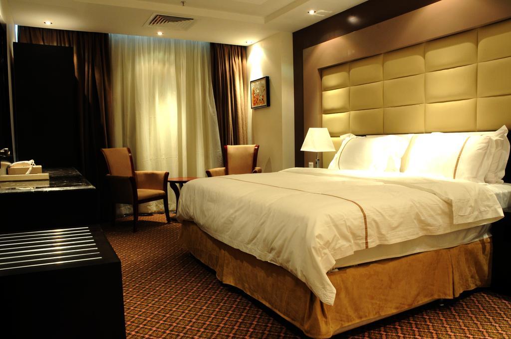 Al Yamama Palace Hotel Suites Riyadh Værelse billede